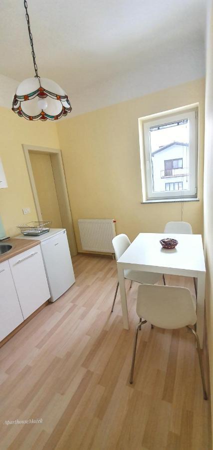 Apartamento Aparthouse Macek Liubliana Exterior foto