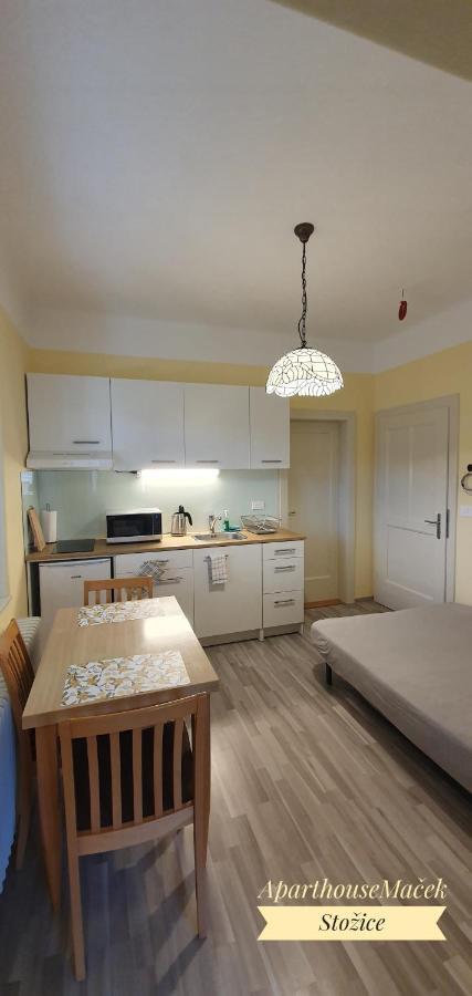 Apartamento Aparthouse Macek Liubliana Exterior foto